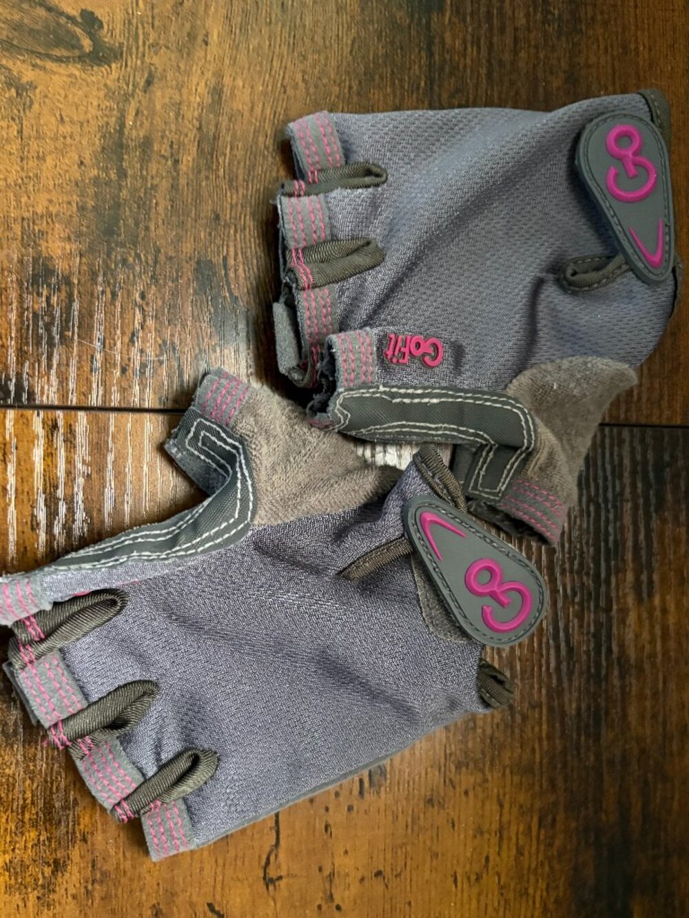 🛍️ GoFit Grey and Pink Fingerless Weightlifting Gloves Size S